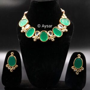 kundan choker with earrings dark green