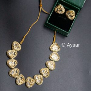 kundan choker single layer with studs gold pleated